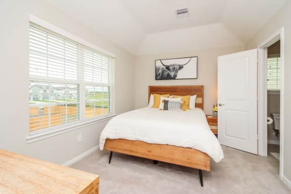 Large Bedroom at Pradera Oaks, Texas, 77583