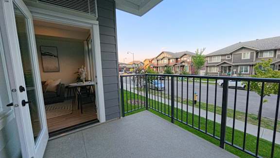 1 bedroom patio balcony