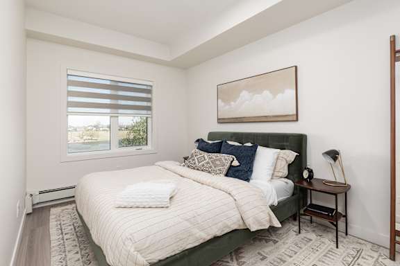 Lethbridge Shoreline Crossing Primary bedrom