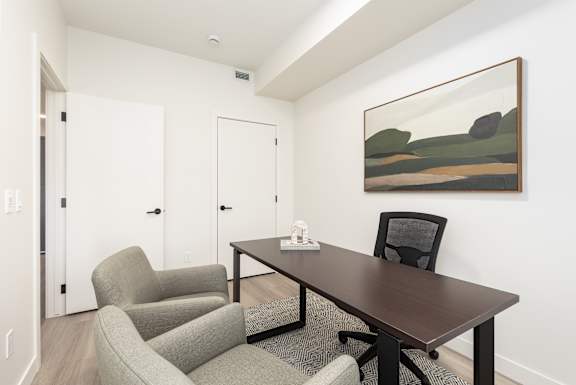 Shoreline Crossings 2nd BEdroom or Office Den