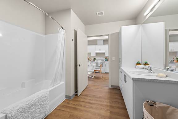 Large Bathroom at Terracina Vista, Portland, 97233-4299