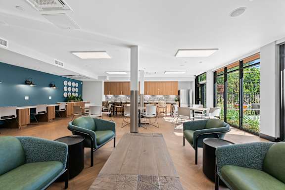 Modern Office Space and Lounge Area at Terracina Vista, Oregon