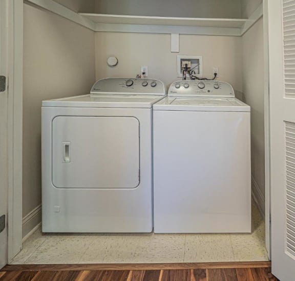 In Home Full Size Washer And Dryer at Palmer View, Pennsylvania, 18045