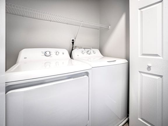 In Home Full Size Washer And Dryer at Heritage Court, Ewing