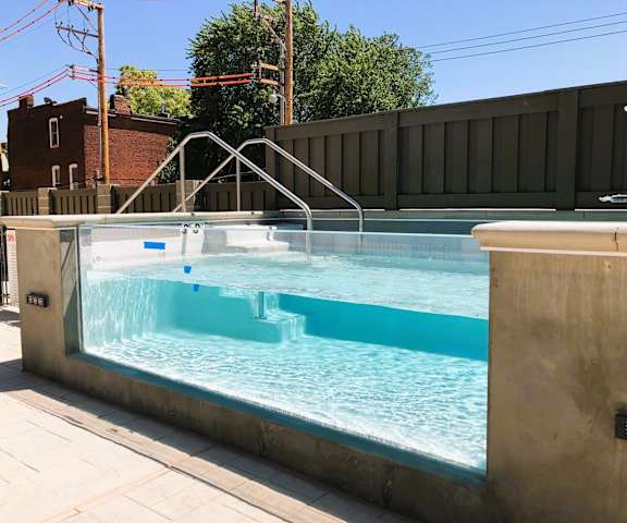 spa, hot tub at 1400 Russell Apartments, Missouri