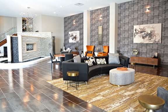 Lobby area at 5300 Centre, St. Peters, MO, 63376