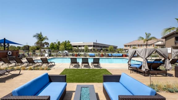 Poolside Lounge at Arrive Los Carneros II, Goleta
