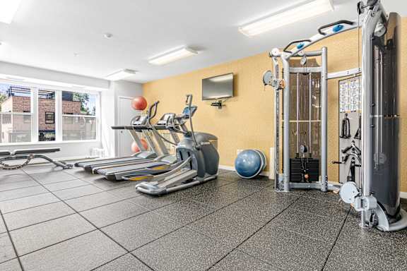 Gym with modern equipments at Elements of Linden Hills, Minnesota, 55410