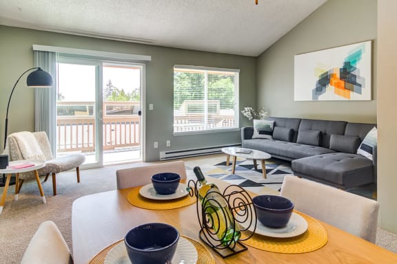 Living Room  at The Bluffs at Mountain Park, Lake Oswego