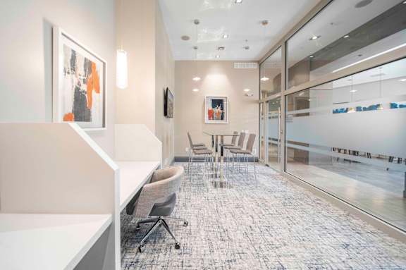 Modern Business Center at Harbor Pointe, New Jersey, 07002