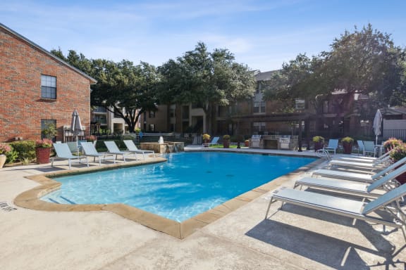 Pool at Wellington at Willow Bend Apartments, Plano, 75093