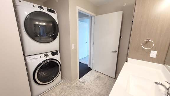 In-Unit Washer &amp; Dryer