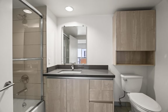 En Suite Bath