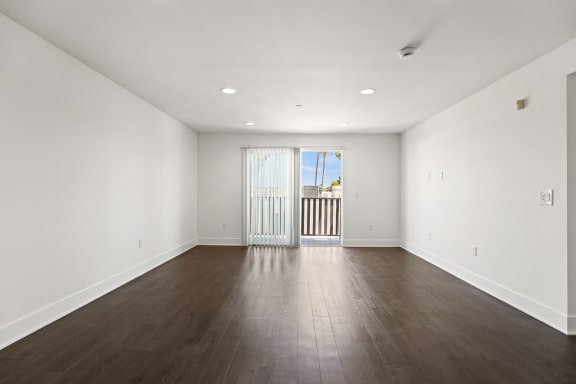 3x3 B1 Living Room