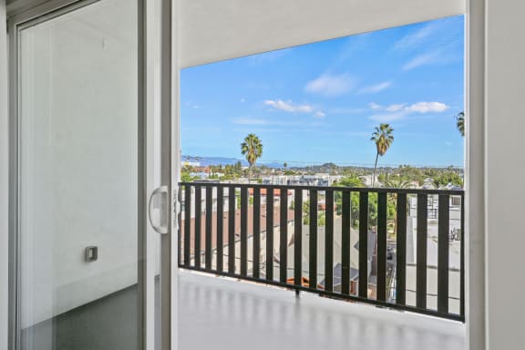 4x3 B2 Balcony