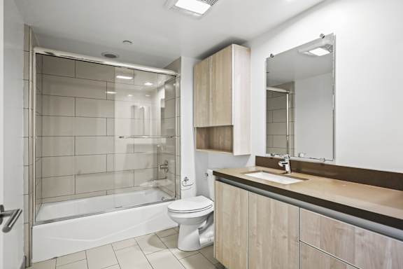 Bedroom 3 En Suite Bathroom