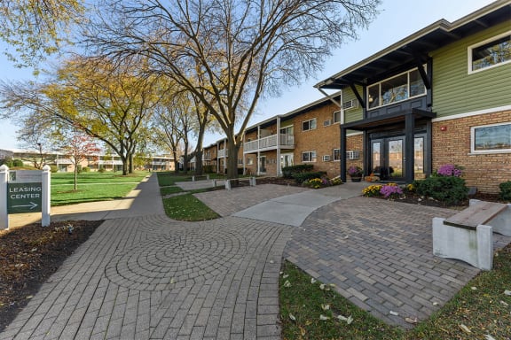 Courtyard View at The Preserve at Woodfield, Rolling Meadows, IL, 60008