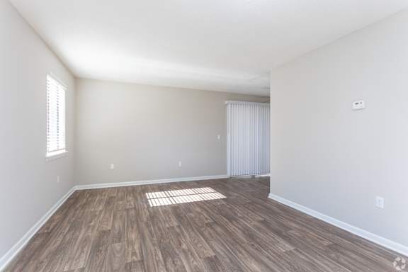 Vacant Bedroom at Rosen at North Hills, North Carolina