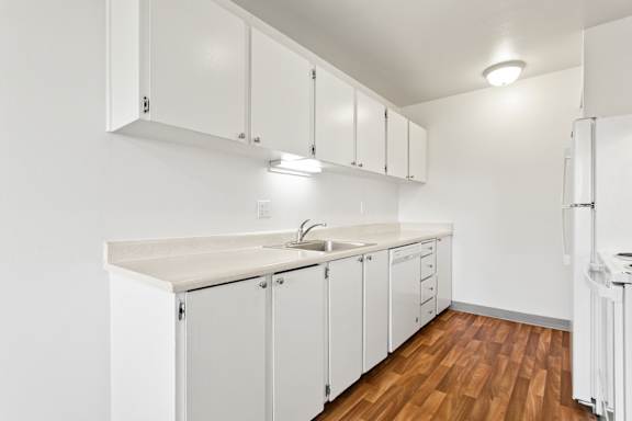Updated Kitchen at Garden Villa Apartments, Portland, Oregon