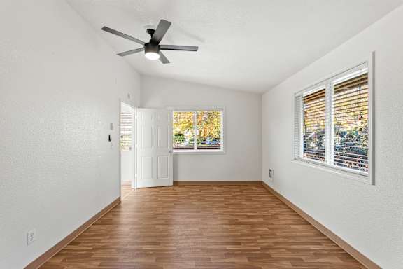 Empty Room With Ceiling Fan at Garden Villa Apartments, Portland, 97266