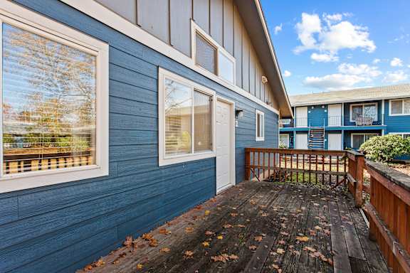 Outdoor Balcony at Garden Villa Apartments, Portland, OR, 97266