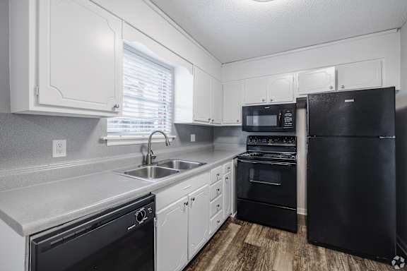 Stainless Steel Appliances at Brandywine Townhomes, Goose Creek, 29445
