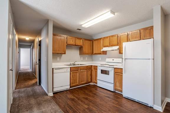 Kitchen Appliances at Brookside Pointe Apartments, Travelers Rest