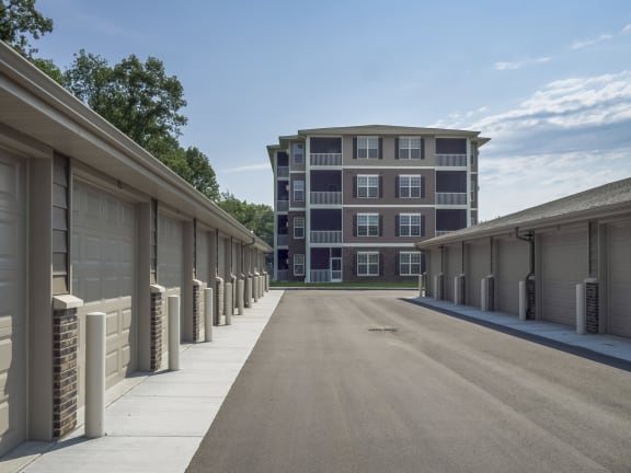 Exterior Landscape at Arbor Ridge, Forest Lake, Minnesota