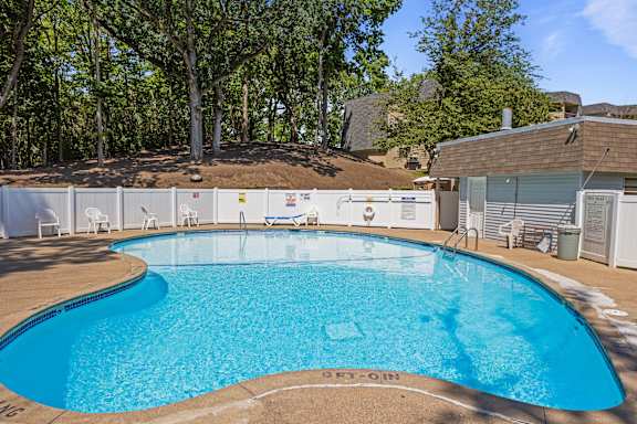 Blue swimming pool at Heritage Hills Apartments, Bloomington, MN 55437