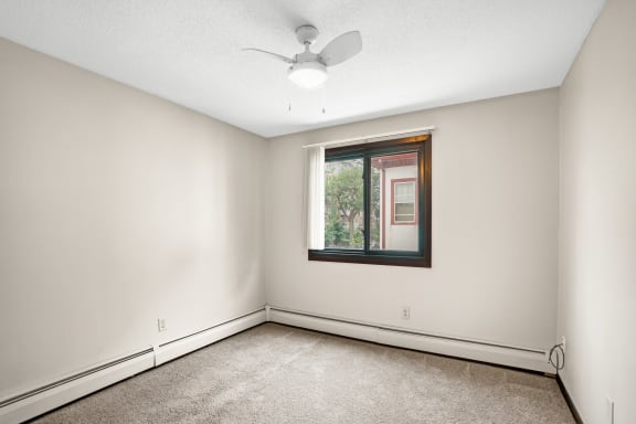 Unfurnished Room at 2800 Girard Apartments, Minneapolis