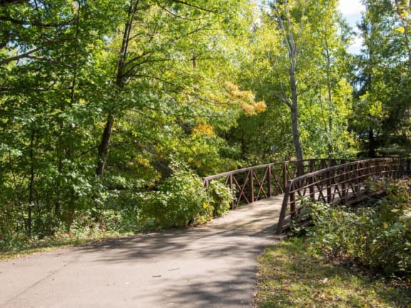 Nearby Nature Trails at Aspenwoods Apartments, Eagan