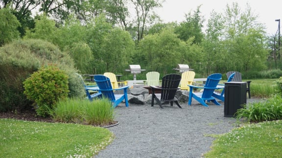 Outdoor courtyard with fire pit at Shoreview Grand, Shoreview, MN