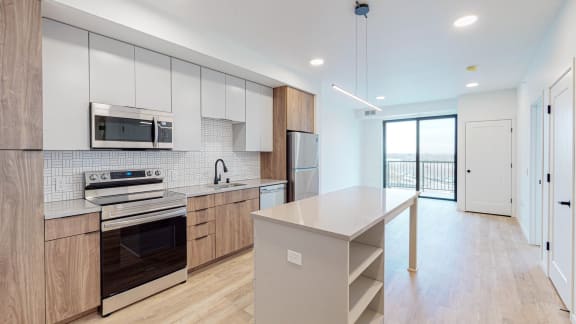 Fully Equipped Kitchen With Modern Appliances at The Mason, St. Paul, 55114