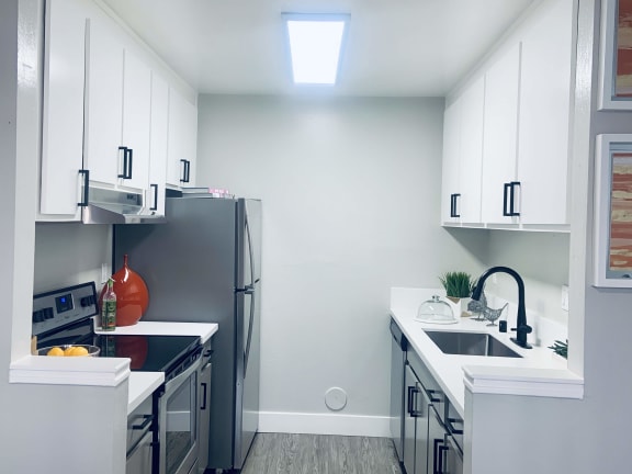kitchen with white cabinets at Parc Medallion Apartments, Union City, CA, 94587