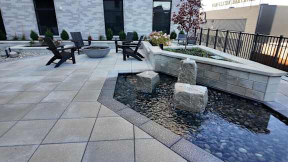 Outdoor Dining at The Pearl, Fort Wayne, IN