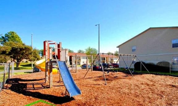 High Country Apartments Playground Tuscaloosa, AL