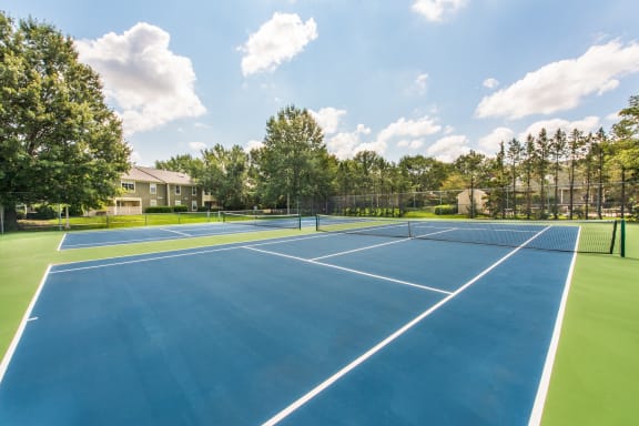 the tennis courts at the preserve at ballantyne commons