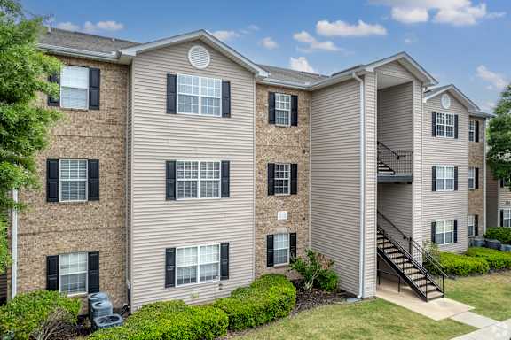 Property Exterior at Mill Creek Run Apartments, Macon, GA, 31216