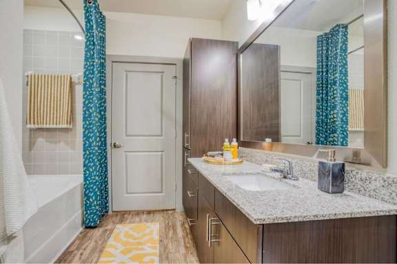 Designer Bathroom Suites at The Mark at Huebner Oaks, Texas