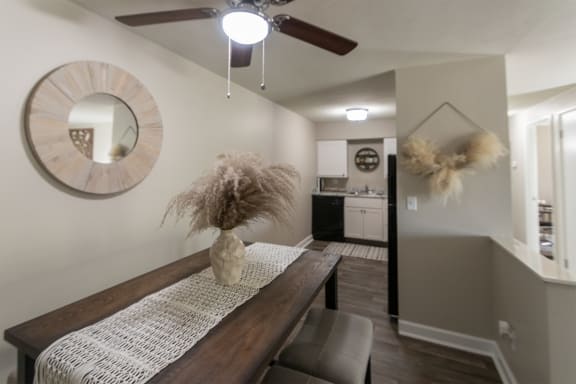 dining area  at Aspen Village, Cincinnati