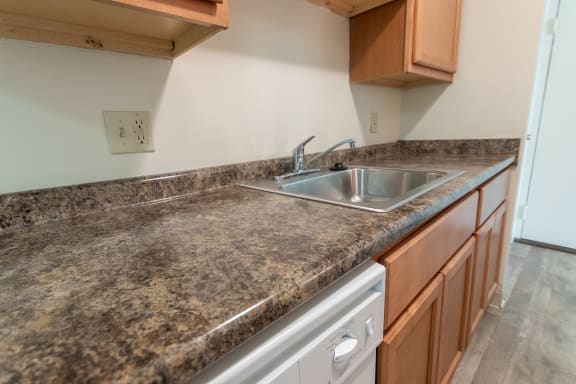 Granite Countertop at Aspen Village, Cincinnati, OH