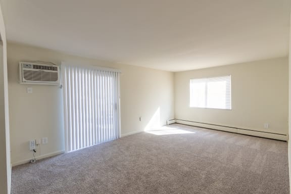 This is a photo of the living room in the 543 square foot B-style, 1 bedroom, 1 bath apartment at Blue Grass Manor Apartments in Erlanger, KY.