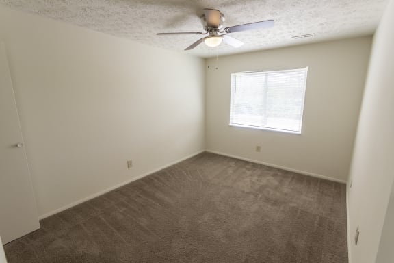 This is a photo of the second bedroom in the 652 square foot, 1 bedroom, 1 bath B-style apartment at Blue Grass Manor Apartments in Erlanger, KY.
