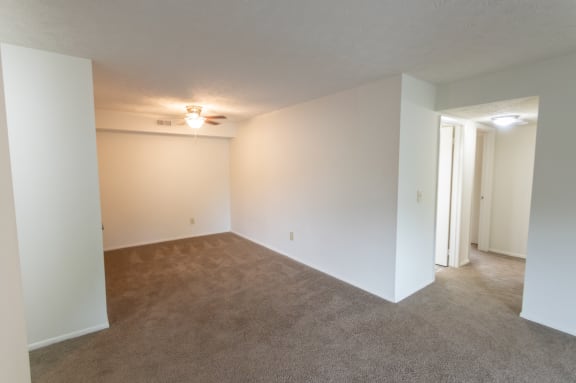 This is a photo of dinin of the 902 square foot, 2 bedroom, 1 and a half bath apartment at Blue Grass Manor Apartments in Erlanger, KY.