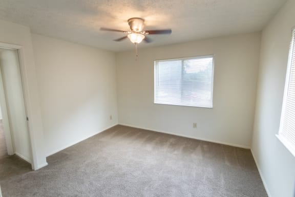 This is a photo of second bedroom of the 902 square foot, 2 bedroom, 1 and a half bath apartment at Blue Grass Manor Apartments in Erlanger, KY.