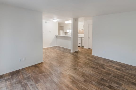 Hardwood Flooring at The Biltmore, Texas, 75231