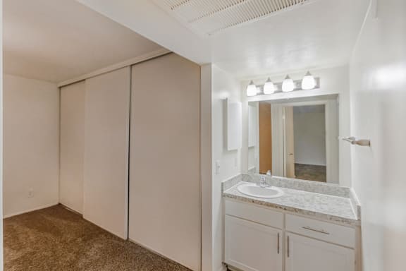 Bathroom at The Biltmore, Dallas, Texas