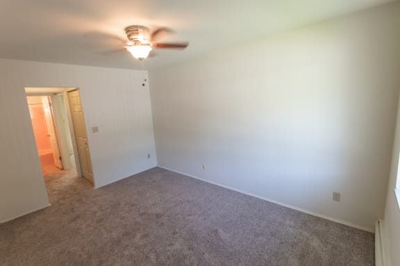This is a photo of the bedroom in the 631 square foot, B-style 1 bedroom floor plan at Colonial Ridge Apartments in Cincinnati, OH.