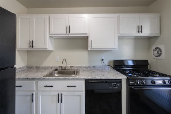 This is a photo of the kitchen in the 631 square foot, B-style (Ranch) 1 bedroom/1 bath floor plan at Colonial Ridge Apartments in the Pleasant Ridge neighborhood of Cincinnati, OH.