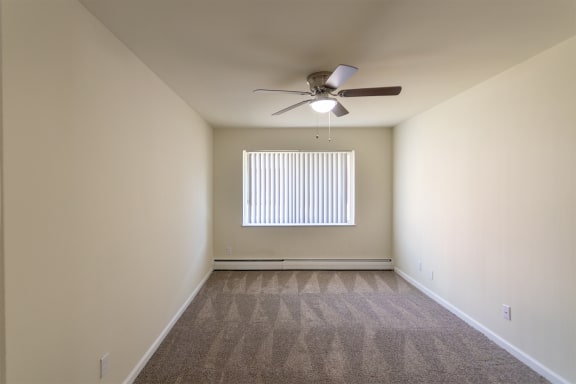 This is a photo of the bedroom in the 631 square foot, B-style (Ranch) 1 bedroom/1 bath floor plan at Colonial Ridge Apartments in the Pleasant Ridge neighborhood of Cincinnati, OH.
